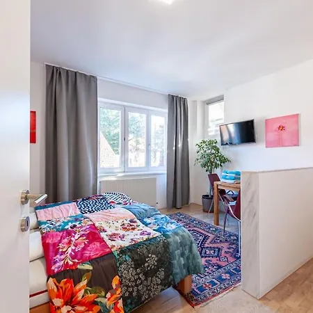 Appartement Khodai Apartman Graz