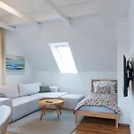 شقة Khodai