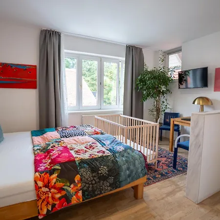 Apartament Khodai *
