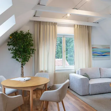 Khodai Apartament *