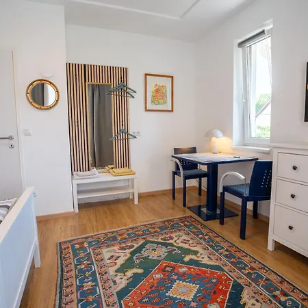 Apartament Khodai *