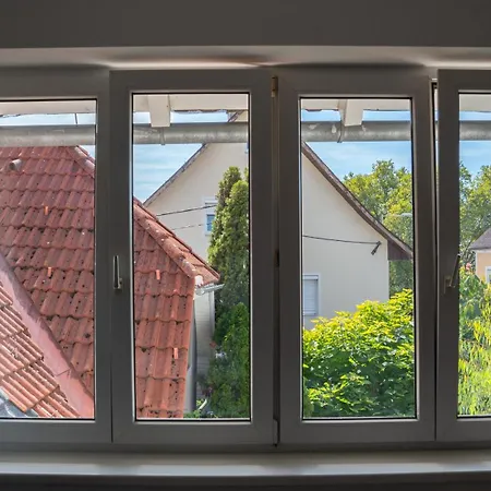 Apartament Khodai *